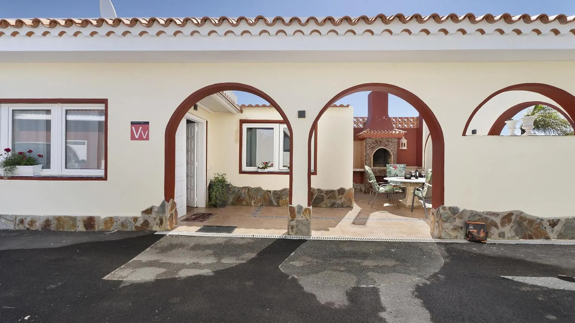 Guest house Villa Barca El Medano